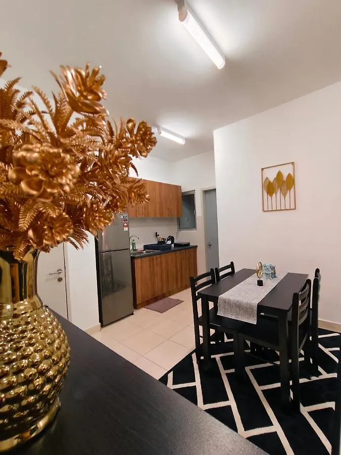 Klia Airport Homestay 10 Sepang Apartment
